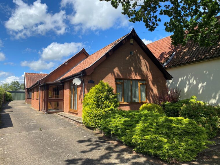 BREWERY FARM BUNGALOW, SHELFANGER ROAD, DISS IP22 4EH